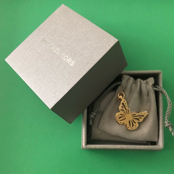 New - Michael Kors Butterfly Pendant - Picture 3 of 4